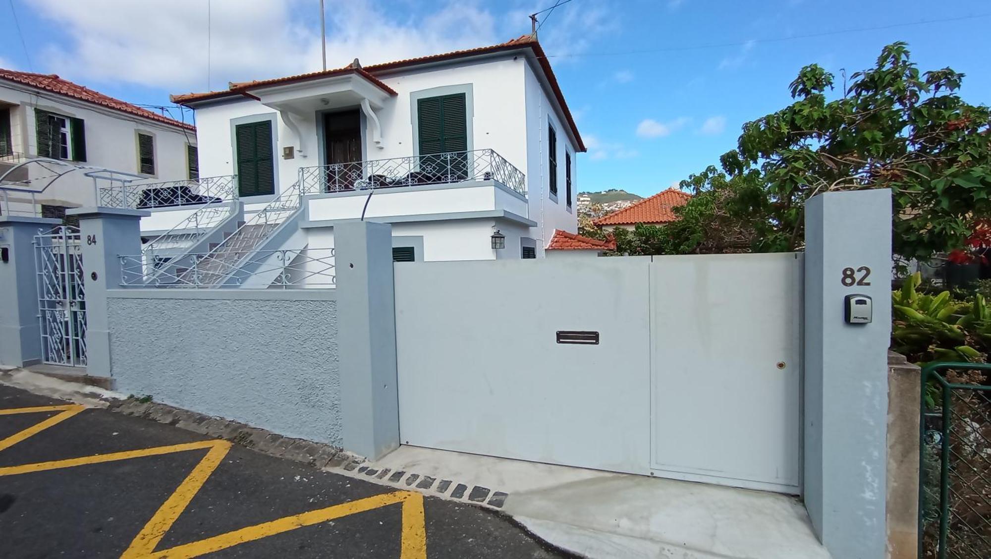 פונשל Bus Stop House 82 מראה חיצוני תמונה